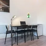 Monopoly Suite- Luxurious- High Tech And Spacious Property In Battersea
