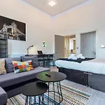 Monopoly Suite- Luxurious- High Tech And Spacious Property In Battersea